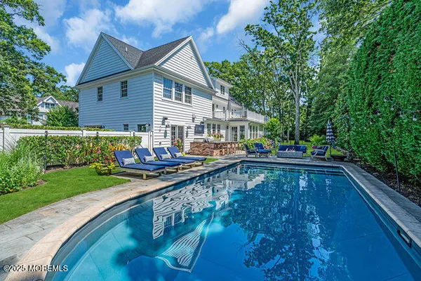 $22,000 | 12 Red Oak Drive, Spring Lake, NJ 07762