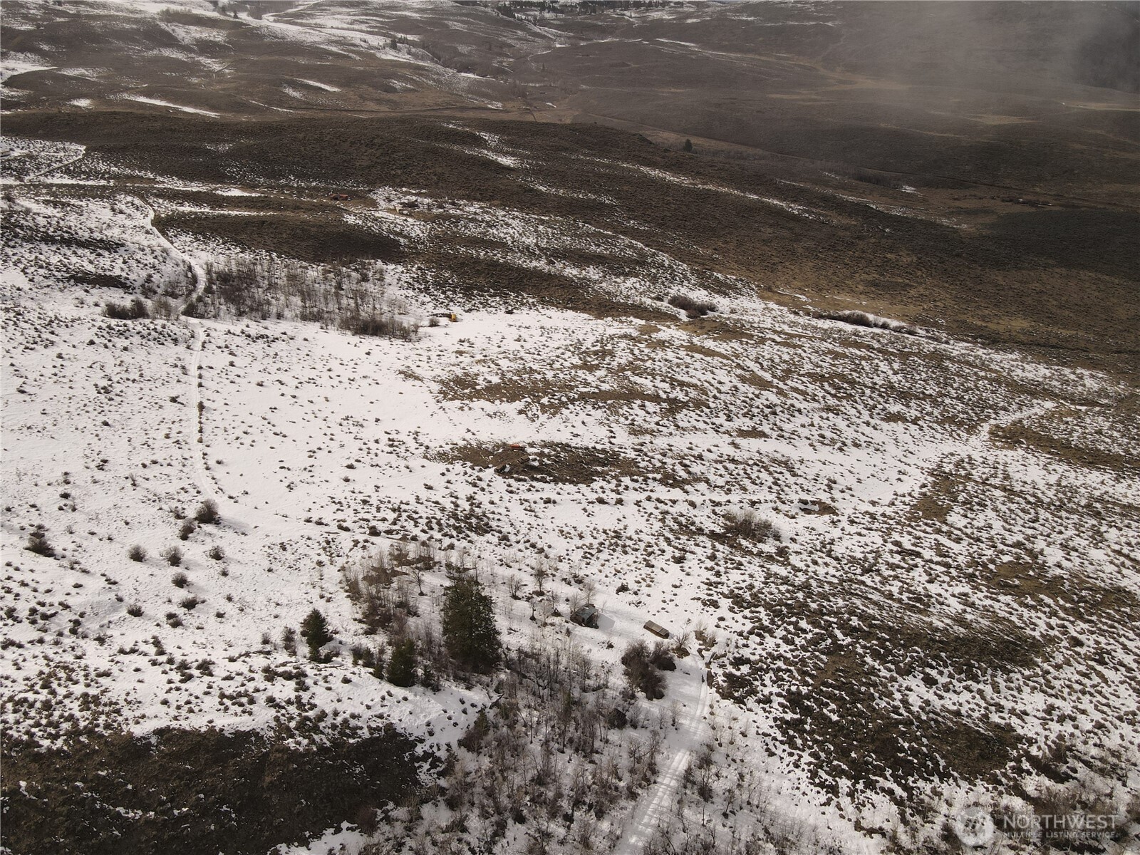 -xx Ellemeham Mountain Road Loomis, WA 98827 - Photo 11 of 12 a view of a backyard of a building