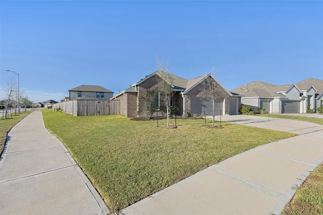 $2,200 | 9527 Twilight Briar Lane, Baytown, TX 77521