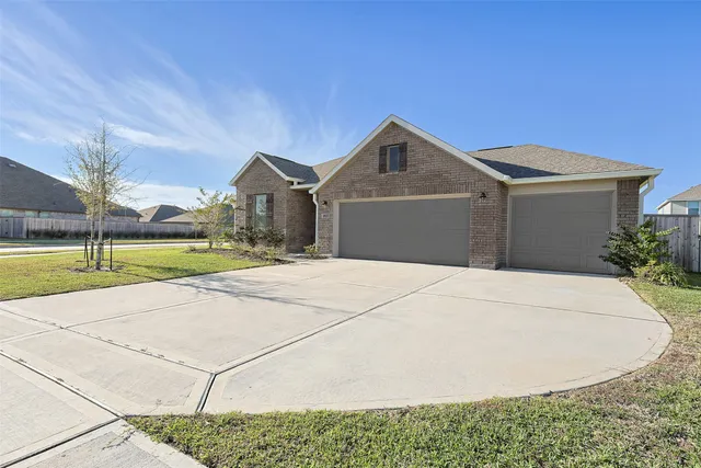 $2,200 | 9527 Twilight Briar Lane, Baytown, TX 77521