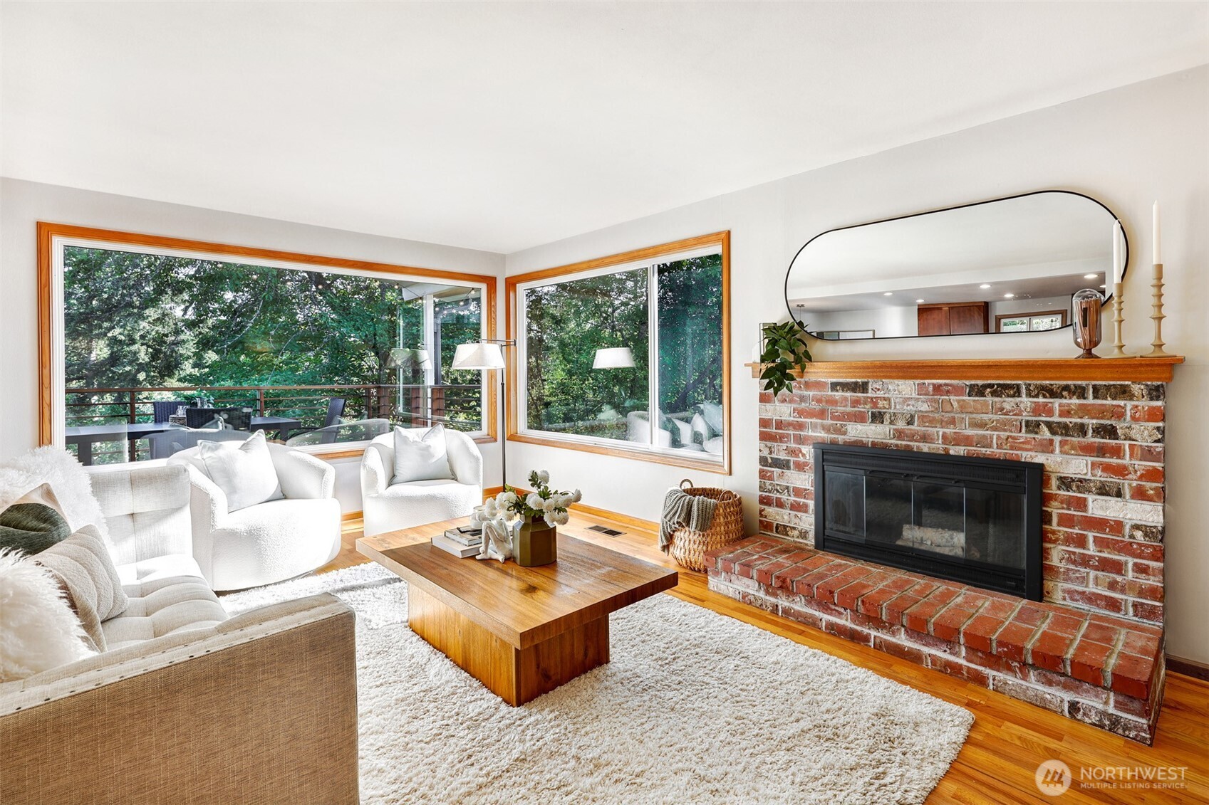 3927 Southwest Frontenac Street Seattle, WA 98136 - Photo 6 of 39
