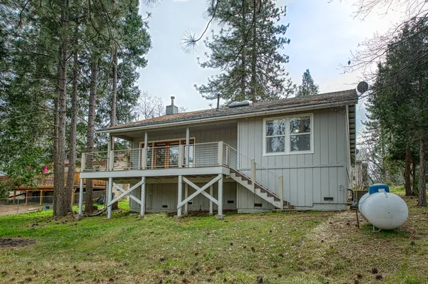 $325,000 | 34128 Shaver Springs Road, Auberry, CA 93602