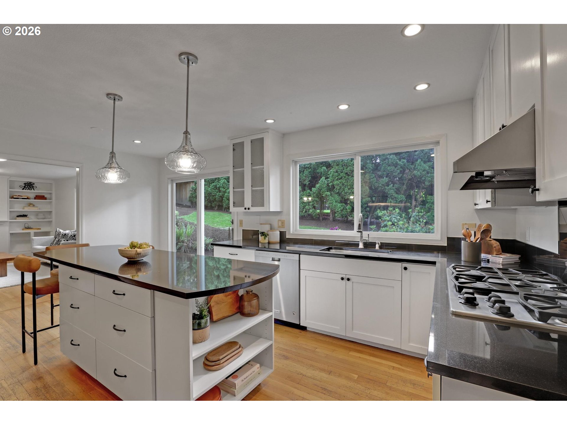 6730 Southwest Preslynn Drive Portland, OR 97225 - Photo 10 of 39