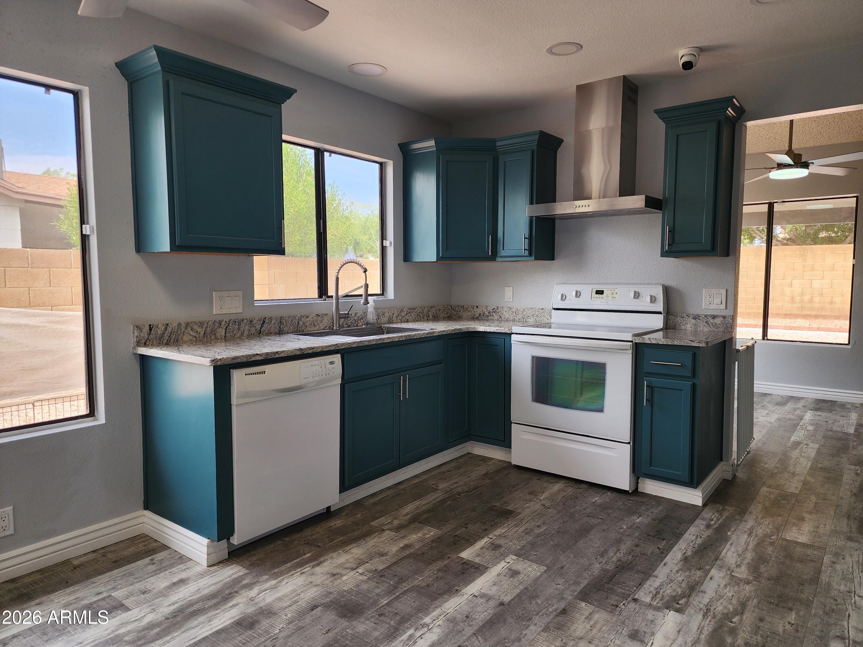 8708 West Ruth Avenue Peoria, AZ 85345 - Photo 8 of 28 Kitchen has eat in area