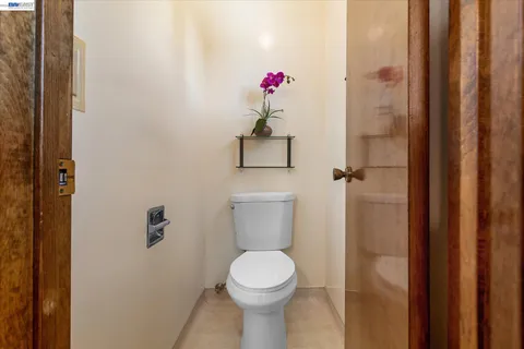 $1,195,000 | 156 Mecartney Road, Alameda, CA 94502