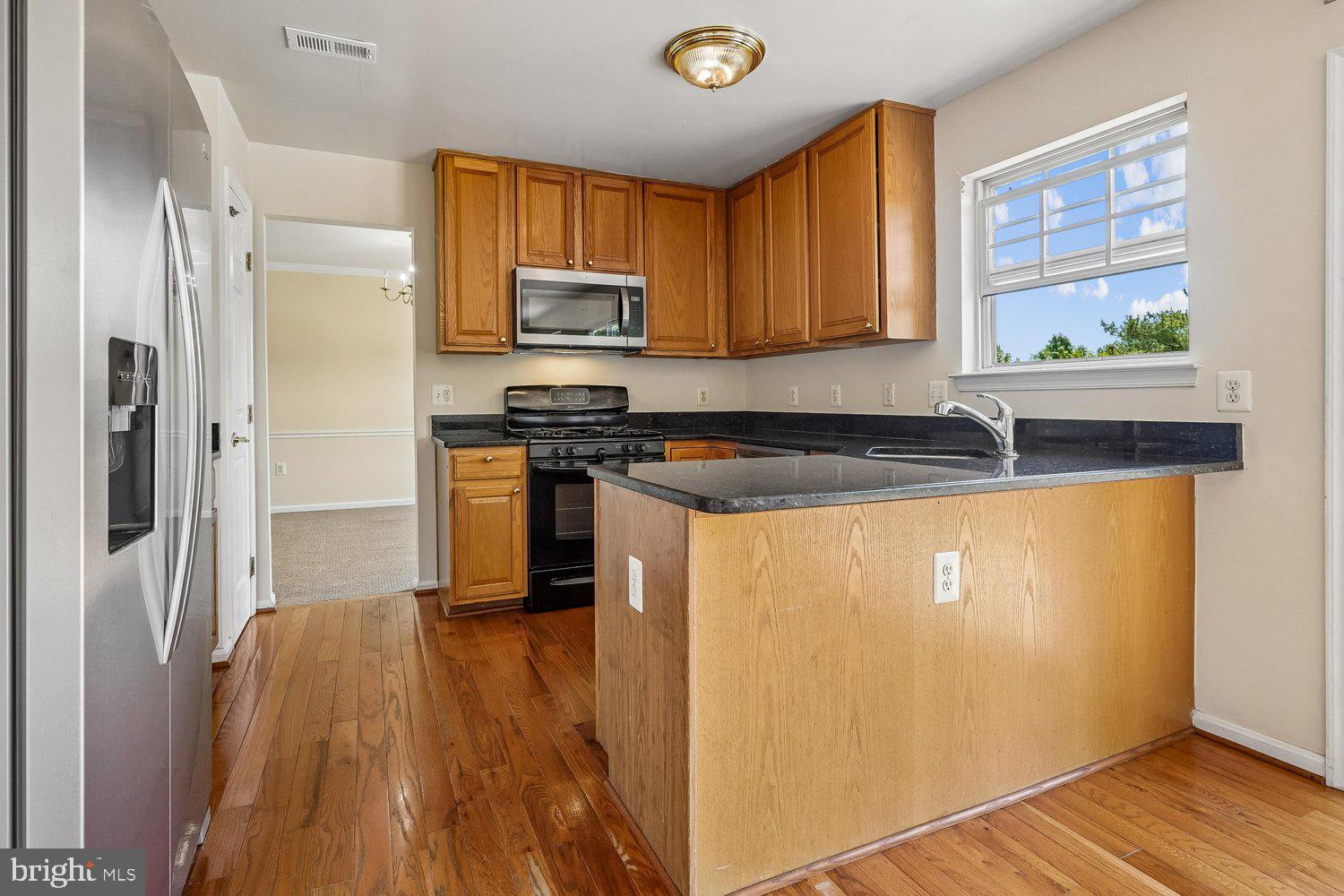 14677 Cloverdale Road Woodbridge, VA 22193 - Photo 20 of 72 Kitchen