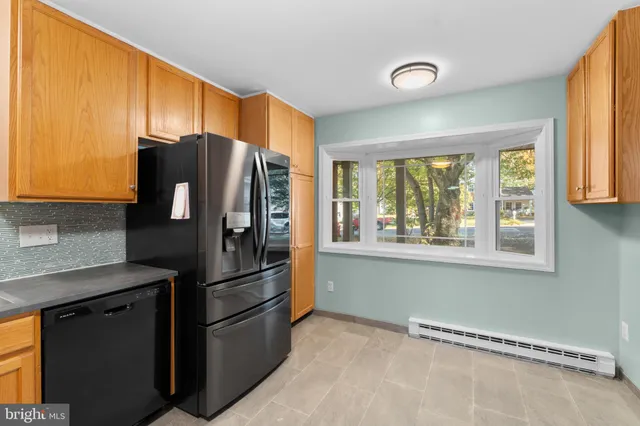 $495,000 | 203 North Lincoln Avenue, Sterling, VA 20164