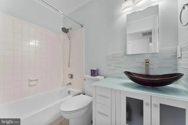 $495,000 | 203 North Lincoln Avenue, Sterling, VA 20164