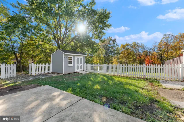 $495,000 | 203 North Lincoln Avenue, Sterling, VA 20164