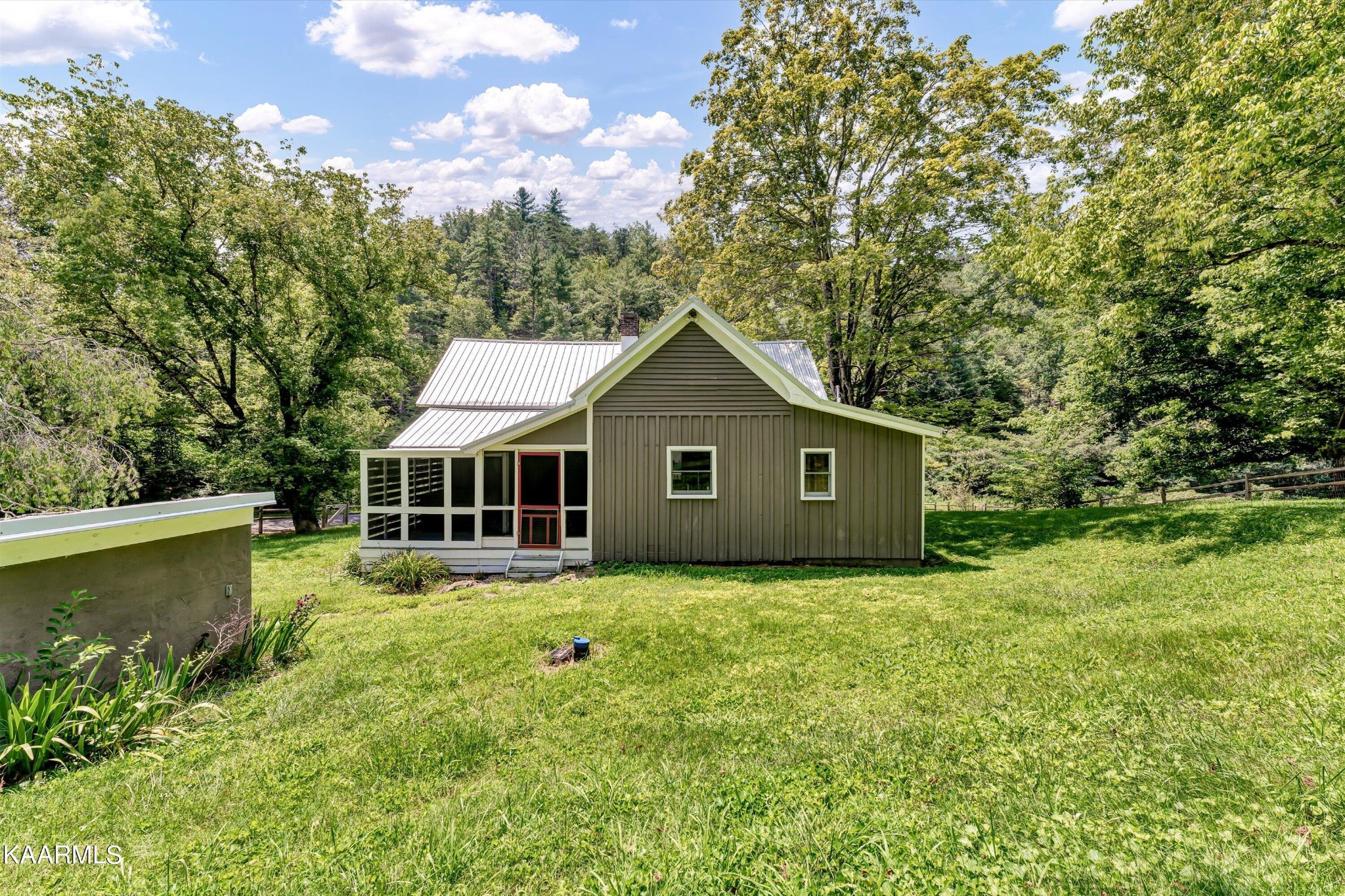 3771 Henry Town Road Sevierville, TN 37876 - Photo 27 of 42 Gallery Image 27