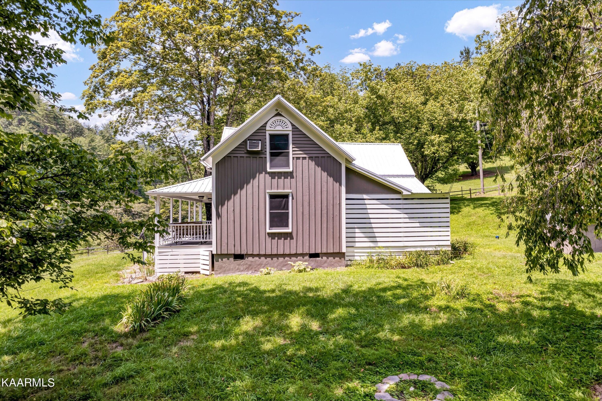3771 Henry Town Road Sevierville, TN 37876 - Photo 28 of 42 Gallery Image 28