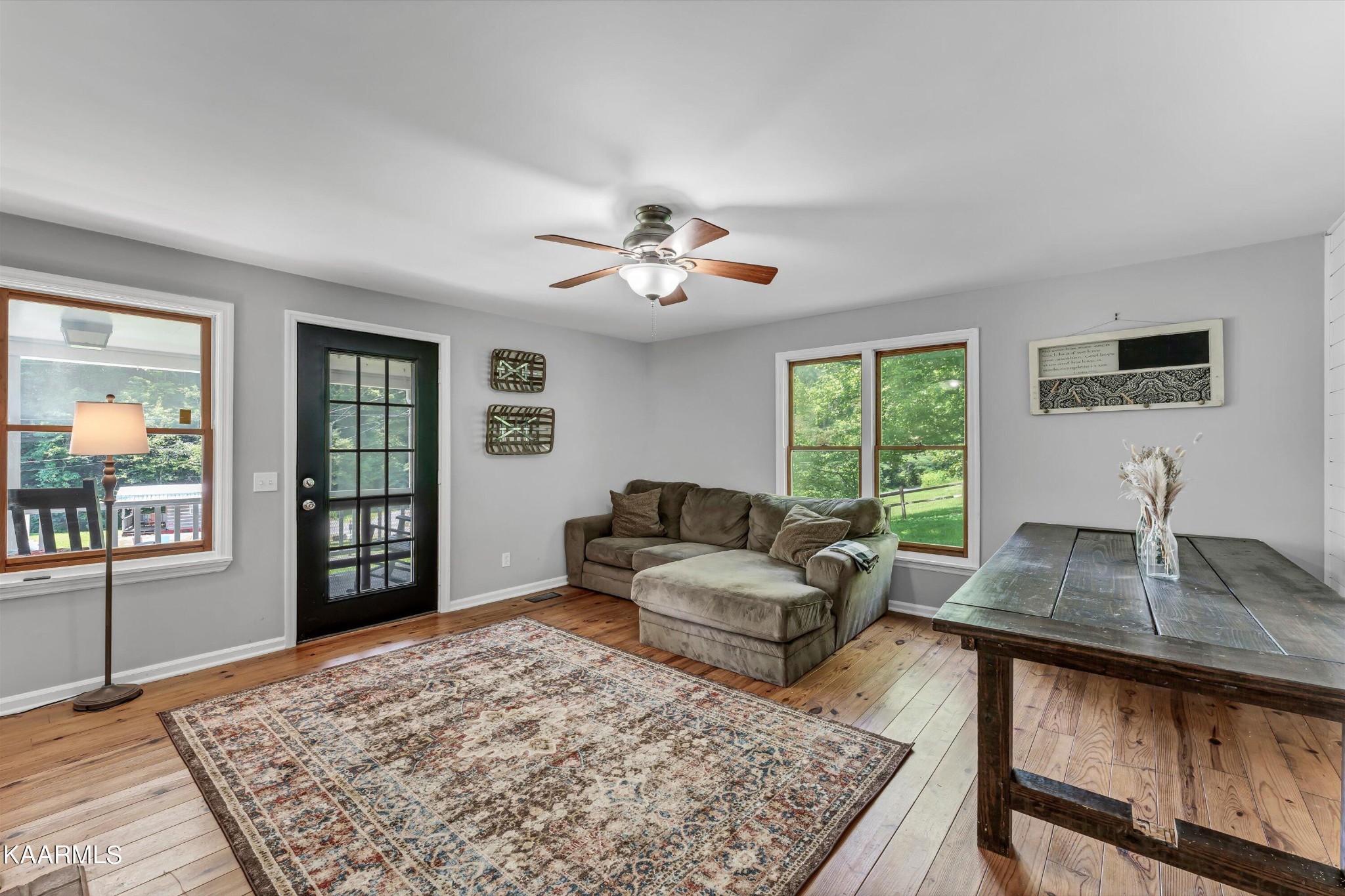 3771 Henry Town Road Sevierville, TN 37876 - Photo 8 of 42 Gallery Image 8