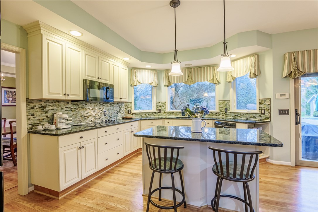 31 St Ebba's Drive Penfield, NY 14526 - Photo 13 of 49 GRANITE COUNTERS FOR DAYS!!