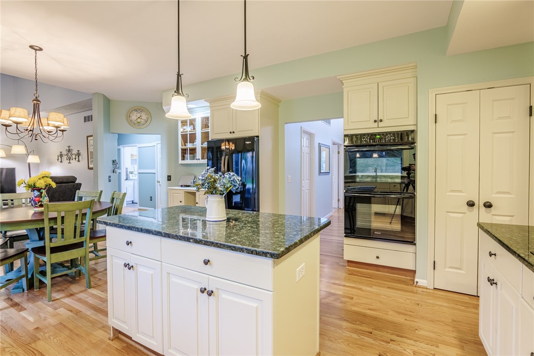 31 St Ebba's Drive Penfield, NY 14526 - Photo 14 of 49 Love a big island!