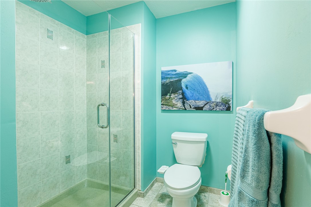 31 St Ebba's Drive Penfield, NY 14526 - Photo 29 of 49 En-Suite Bath!