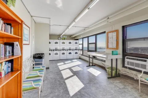 $200,000 | 6700 South South Shore Drive, Unit 11A, Chicago, IL 60649
