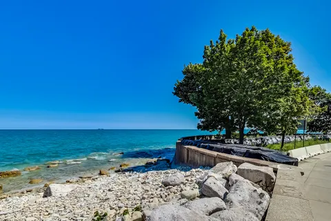$200,000 | 6700 South South Shore Drive, Unit 11A, Chicago, IL 60649