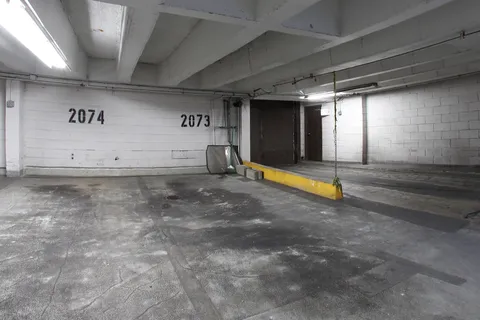 $200,000 | 6700 South South Shore Drive, Unit 11A, Chicago, IL 60649