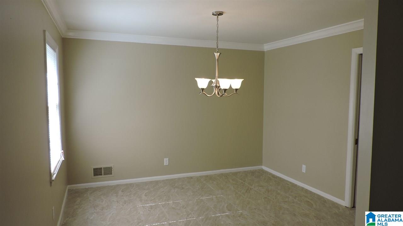 24 Hillview Lane Northwest Birmingham, AL 35215 - Photo 8 of 37