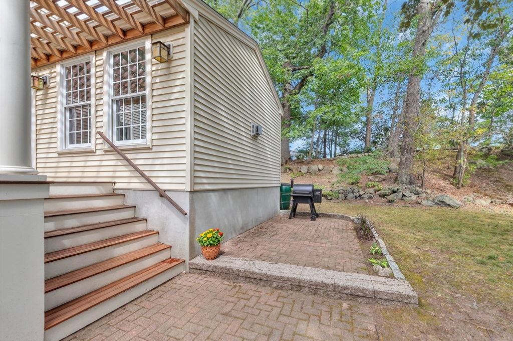30 Standish Road Arlington, MA 02478 - Photo 6 of 41 Gallery Image 6