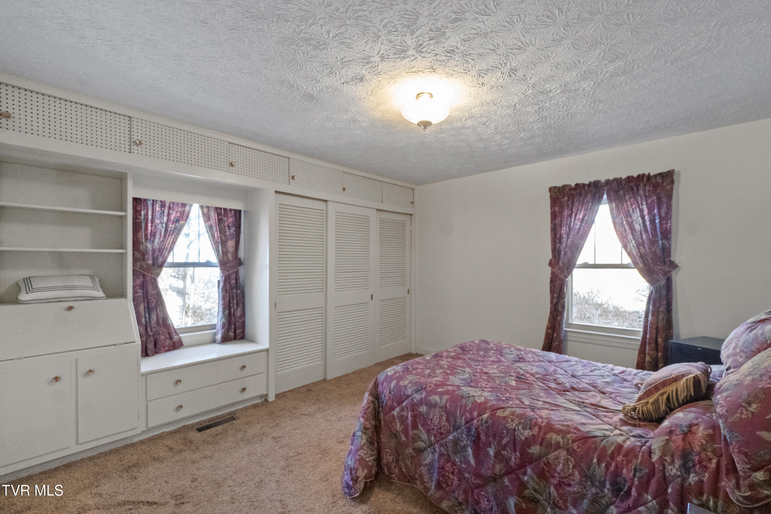 285 Greystone Road Greeneville, TN 37743 - Photo 17 of 63 15