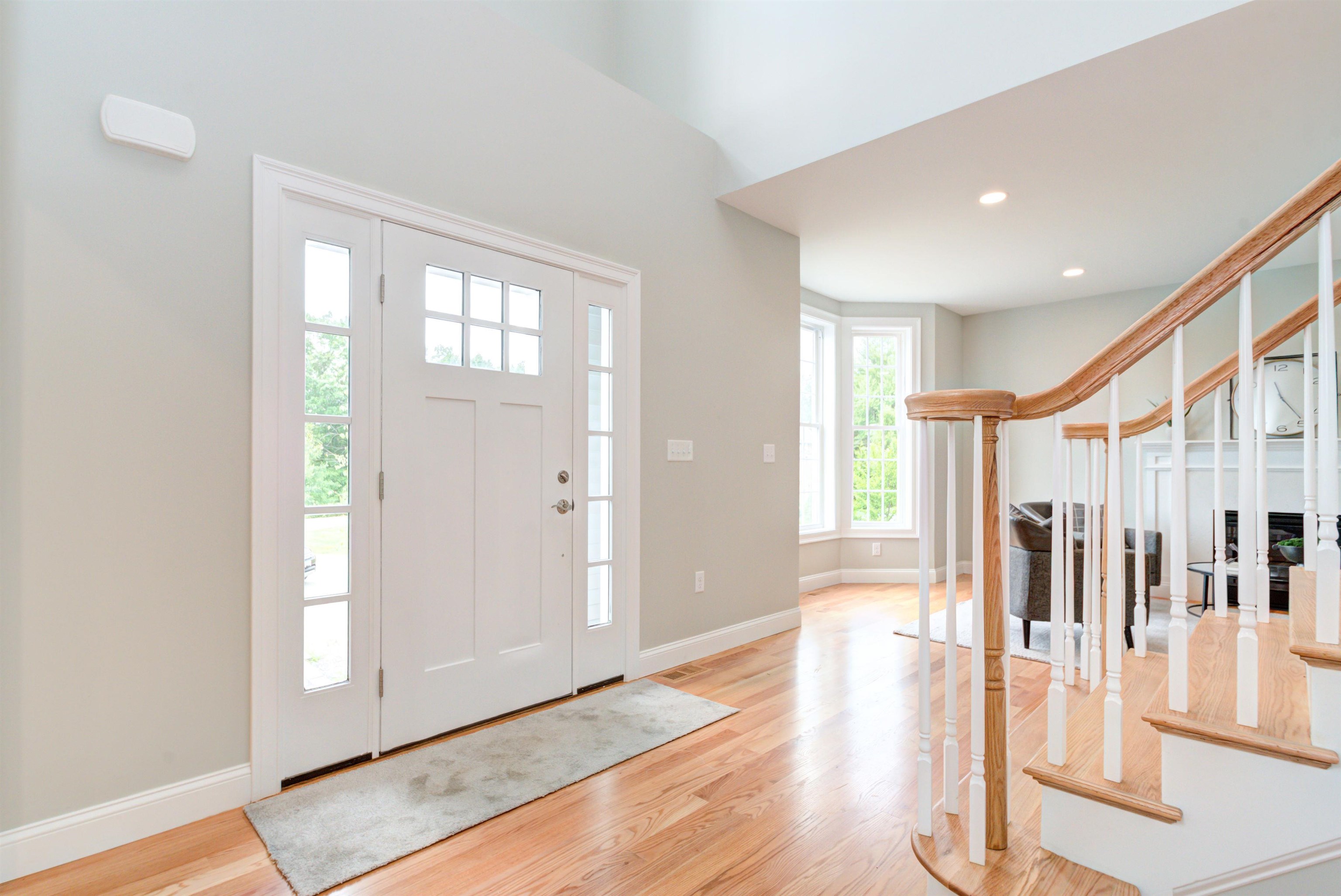 16 Nirvana Drive Salem, NH 03079 - Photo 2 of 36