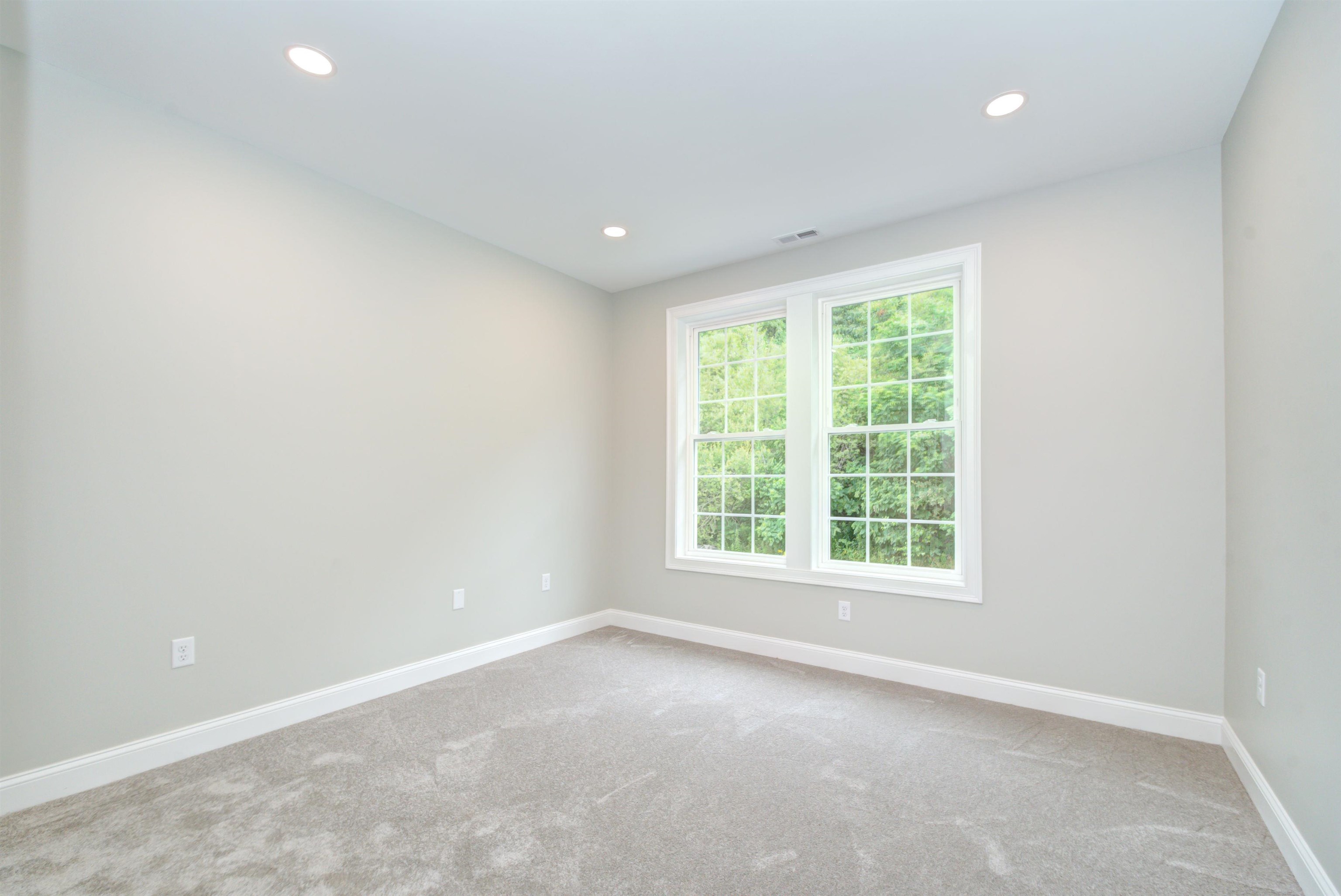 16 Nirvana Drive Salem, NH 03079 - Photo 25 of 36