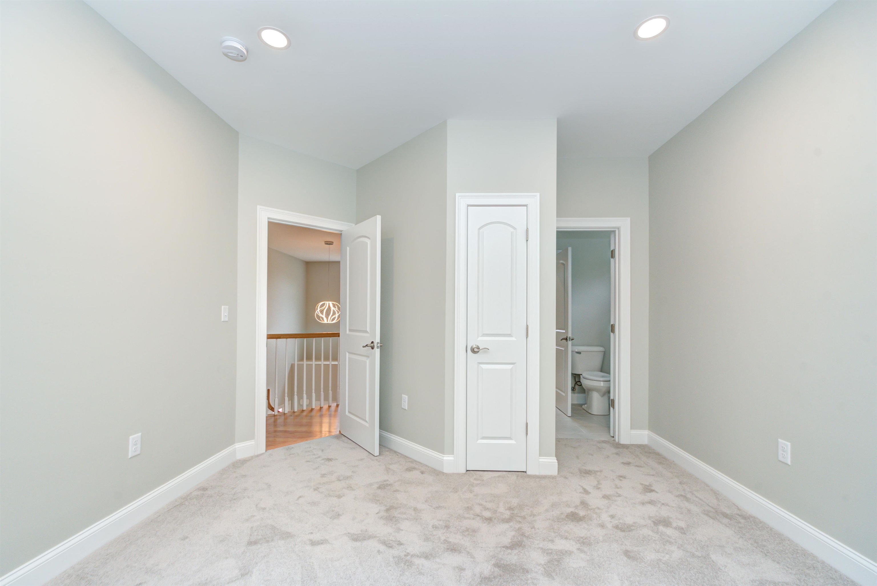 16 Nirvana Drive Salem, NH 03079 - Photo 26 of 36