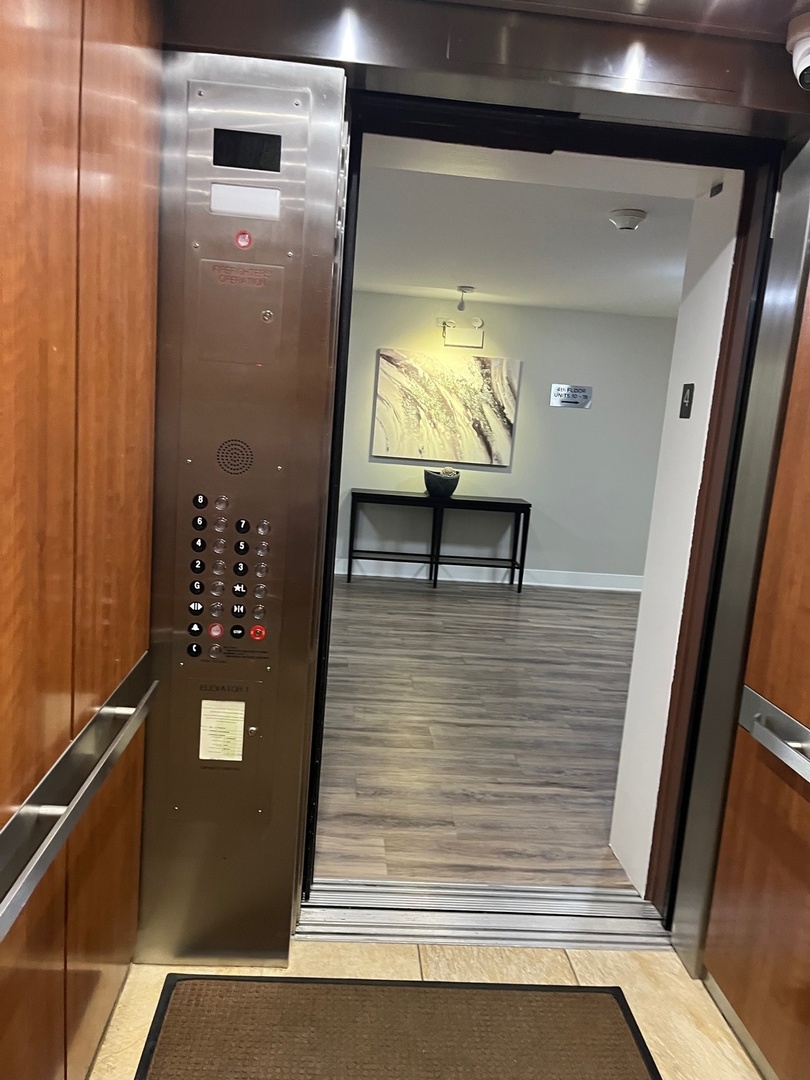 711 South River Road, Unit 401 Des Plaines, IL 60016 - Photo 7 of 22 a view of entryway