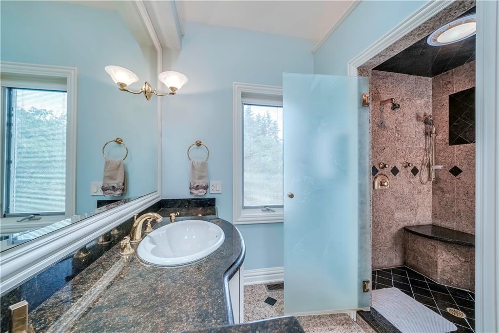 112 Gatehouse Drive Coraopolis, PA 15108 - Photo 17 of 25