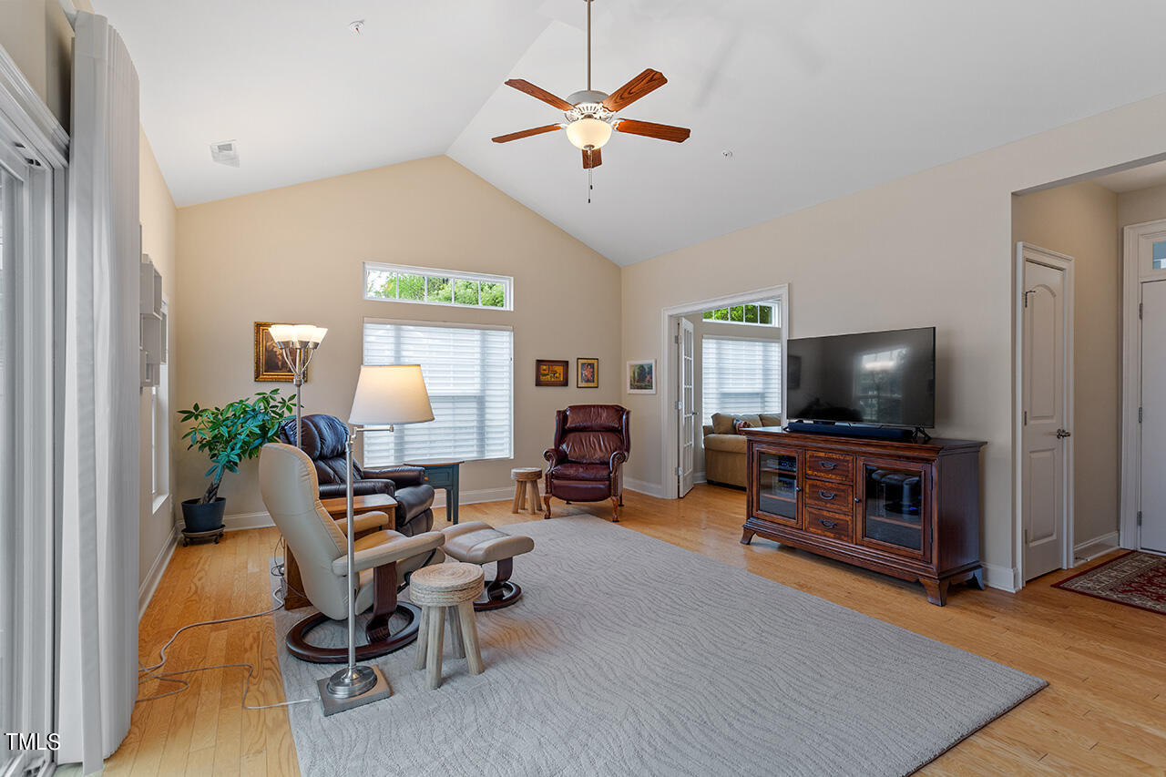 964 Carolina Bell Road Apex, NC 27502 - Photo 13 of 33 964 Carolina Bell Rd_14