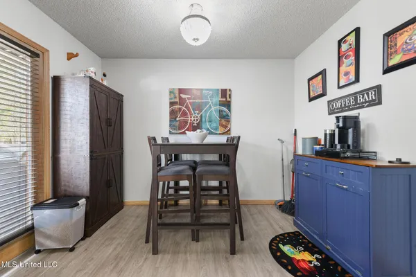 $299,900 | 8820 Kailua Place, Diamondhead, MS 39525