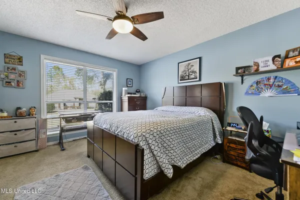 $299,900 | 8820 Kailua Place, Diamondhead, MS 39525