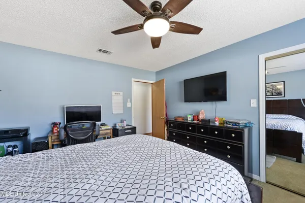 $299,900 | 8820 Kailua Place, Diamondhead, MS 39525