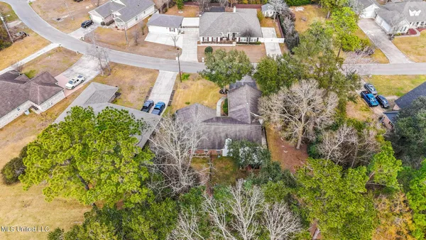 $299,900 | 8820 Kailua Place, Diamondhead, MS 39525