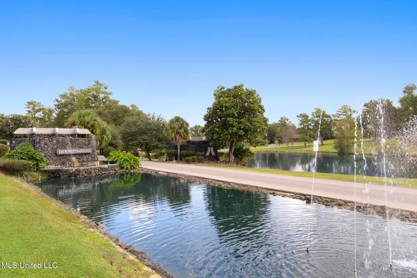 $299,900 | 8820 Kailua Place, Diamondhead, MS 39525