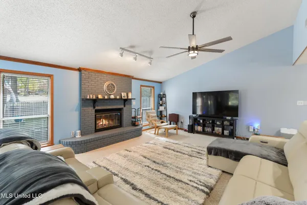 $299,900 | 8820 Kailua Place, Diamondhead, MS 39525