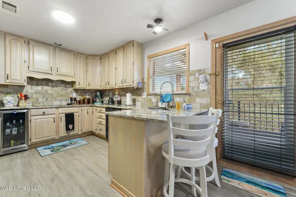 $299,900 | 8820 Kailua Place, Diamondhead, MS 39525