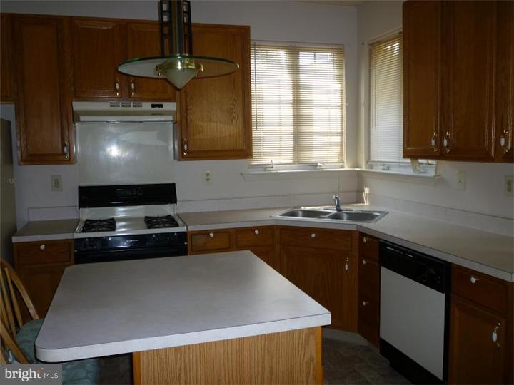 4 Longcross Road Royersford, PA 19468 - Photo 4 of 19 Gallery Image 4