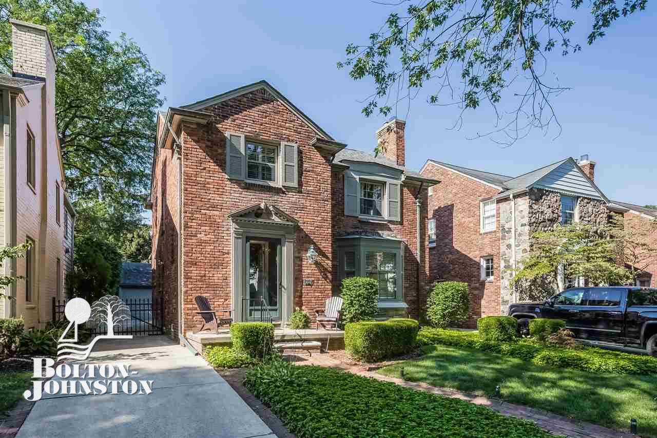 317 Merriweather Road Grosse Pointe Farms, MI 48236 - Photo 32 of 52
