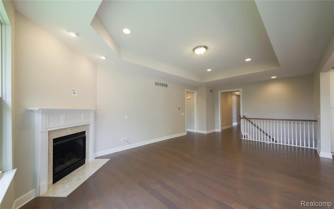 5476 Woodfall Road Clarkston, MI 48348 - Photo 12 of 30 13.jpg