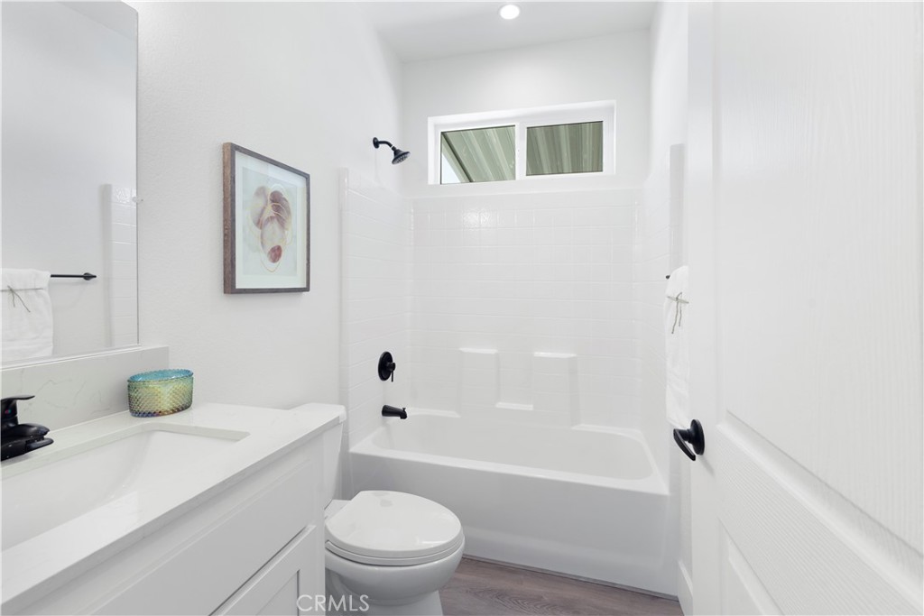 2139 East 4th Street, Unit 244 Ontario, CA 91764 - Photo 16 of 19 Guest bathroom