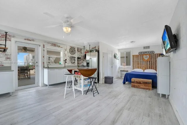 $5,500 | 246 Tavernier Drive, Unit 1, Tavernier, FL 33070