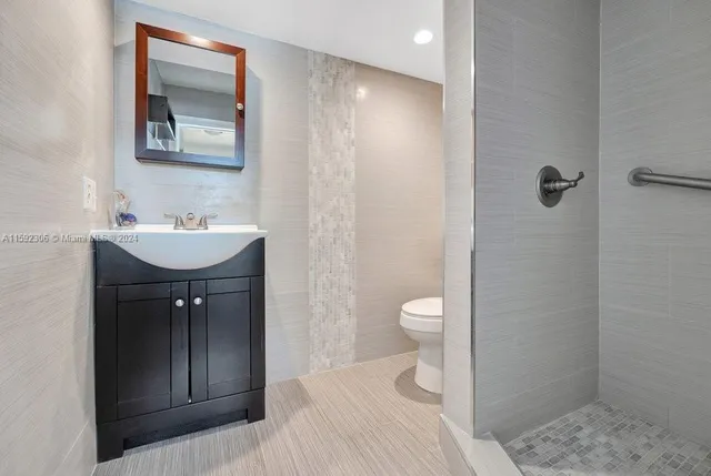 $5,500 | 246 Tavernier Drive, Unit 1, Tavernier, FL 33070