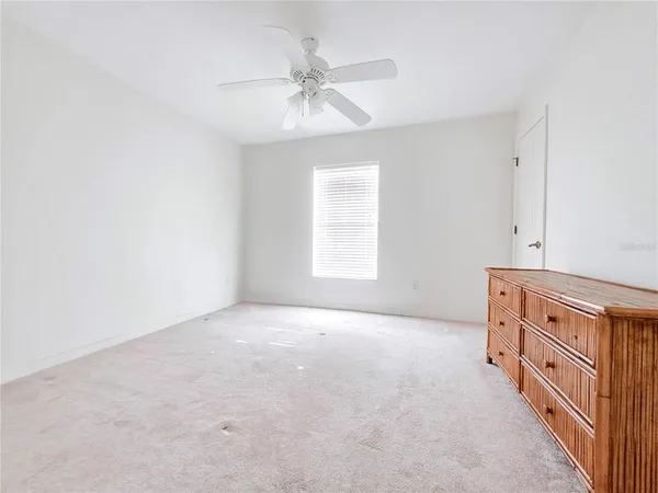 a view of utility room with a sink washer and dryer