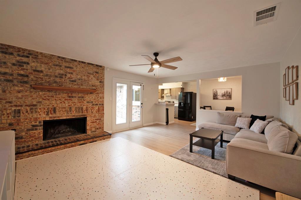 9322 Shipman Street Rowlett, TX 75088 - Photo 12 of 36