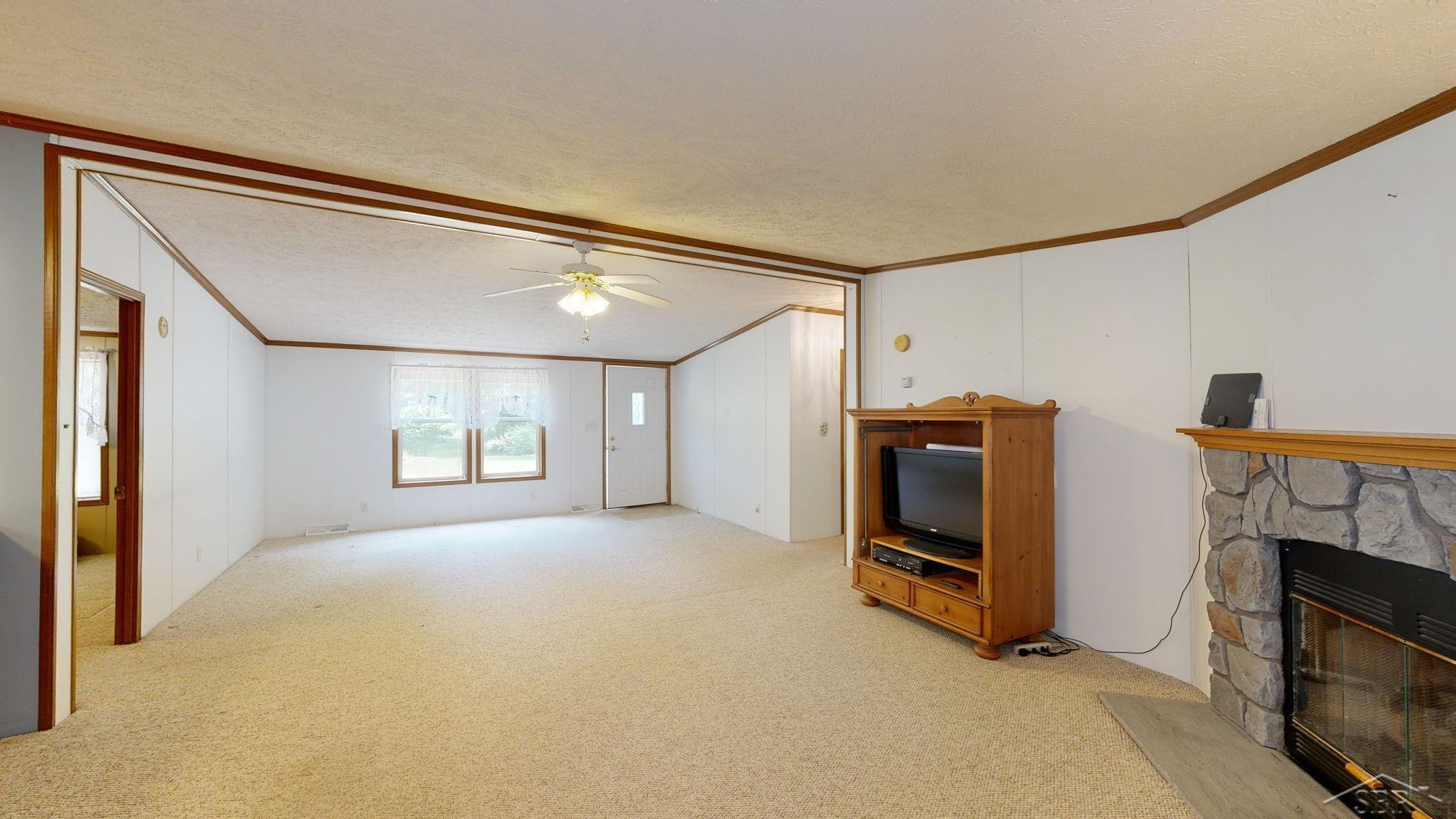4524 Caine Road Vassar, MI 48768 - Photo 8 of 34 50112323-7.JPG