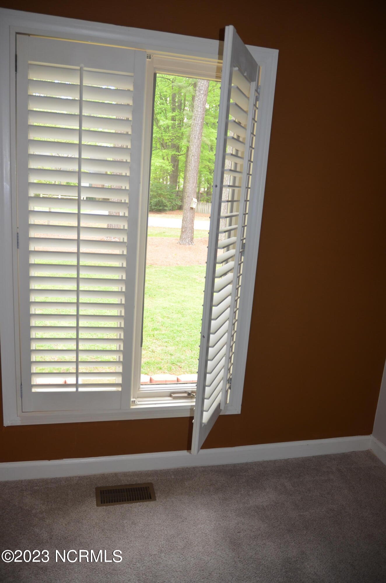 3820 Gloucester Road Rocky Mount, NC 27803 - Photo 26 of 56 Shutter Blinds in family room