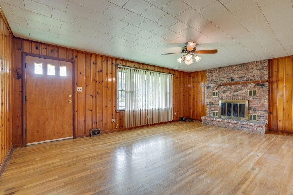 158 Thomas Road Lebanon, VA 24266 - Photo 6 of 18 Gallery Image 6