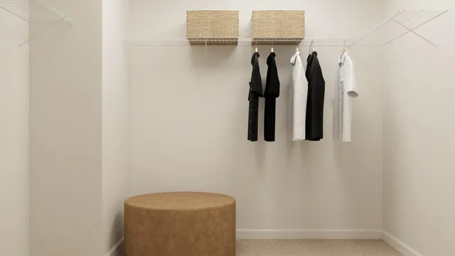 a view of walk in closet